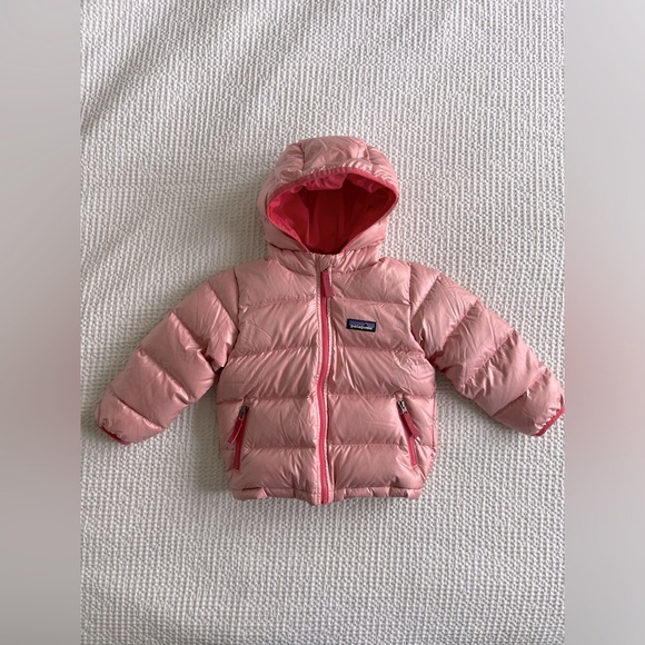NWT Patagonia Hi Loft Down Jacket 2T - Picture 1 of 4